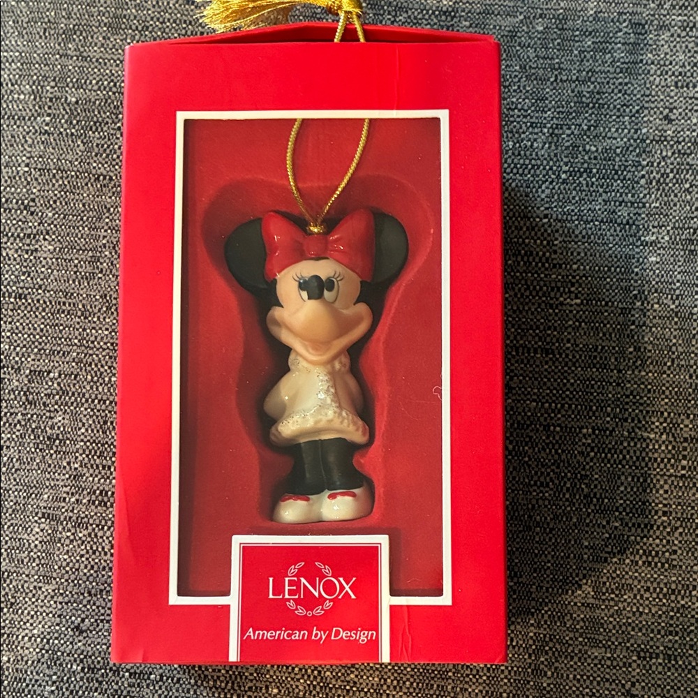 Lenox Minnie Mouse Present porcelain collectible ornament